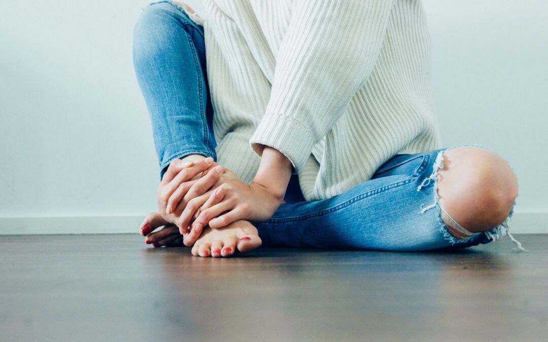 How to Use Acupressure Points for Leg Pain
